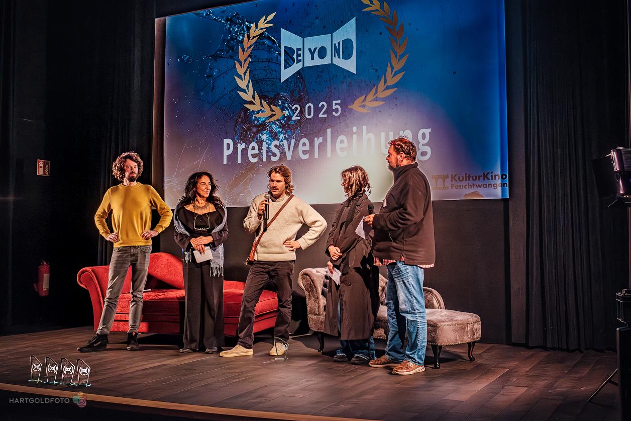 Preisverleihung 2025 auf der Bühne des KulturKino Feuchtwangen